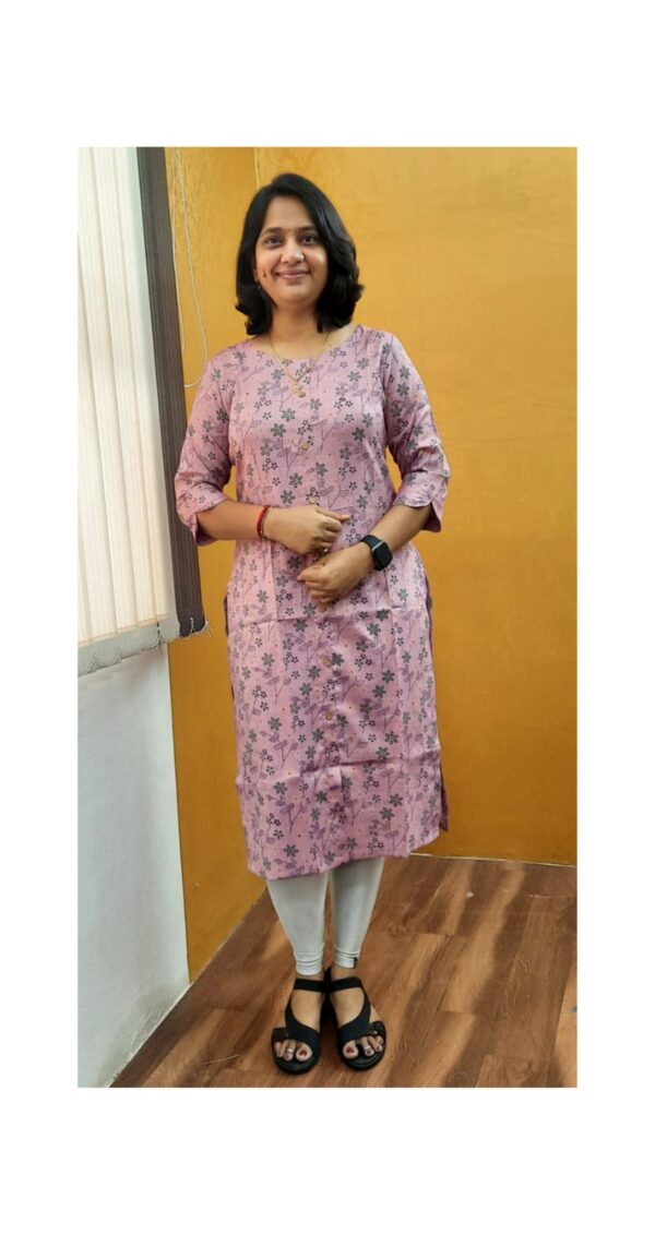 Kurti Flower Model - Straight Cut Boat Neck - Godzee