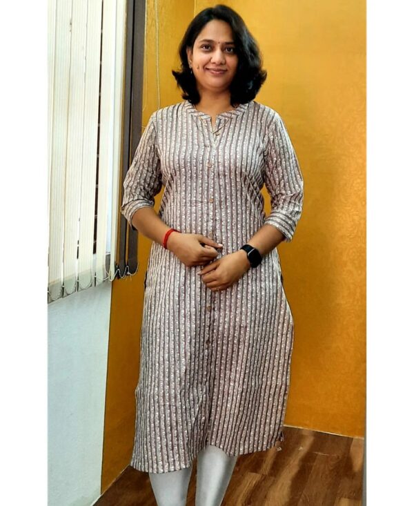 Kurti Standard Stripes Print - Straight Cut Collar Neck - Godzee